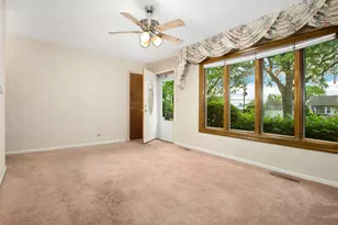 308 N William St, Mount Prospect, IL 60056 - Photo 3