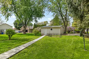 123 S Elm St, Manteno, IL 60950 - Photo 13