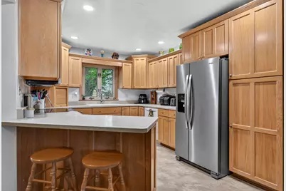 10160 Cemetery Road, Pecatonica, IL 61063 - Photo 9