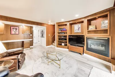 313 S Hi Lusi Avenue, Mount Prospect, IL 60056 - Photo 25