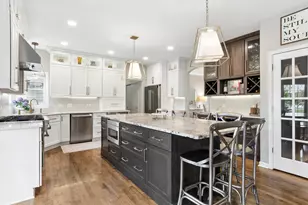 2523 Skylane Dr, Naperville, IL 60564 - Photo 3