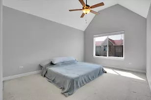 7222 W 83rd St, Bridgeview, IL 60455 - Photo 17
