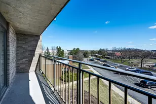 6340 Americana Dr, Willowbrook, IL 60527 - Photo 9