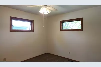 805 Garfield Street, Harvard, IL 60033 - Photo 7