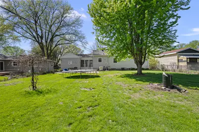 3820 15th St A, Moline, IL 51265 - Photo 5