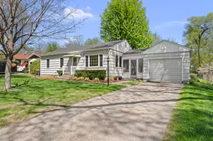 3820 15th Street A, Moline, IL 51265 - Photo 3
