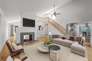 28W300 Flanders Ln, Winfield, IL 60190 - Photo 9