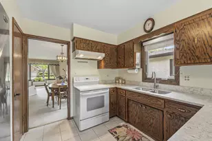 404 S Helena Ave, Mount Prospect, IL 60056 - Photo 17