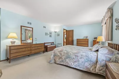 404 S Helena Avenue, Mount Prospect, IL 60056 - Photo 25