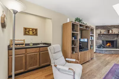 404 S Helena Avenue, Mount Prospect, IL 60056 - Photo 23