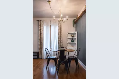 300 Division Street, South Elgin, IL 60177 - Photo 7