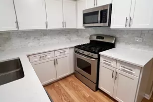 4716 Amber Cir, Hoffman Estates, IL 60192 - Photo 5