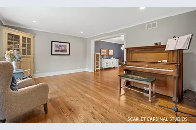 2010 Canterbury Place, Wheaton, IL 60189 - Photo 3