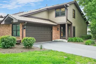 131 White Birch Ln, Westmont, IL 60559 - Photo 1