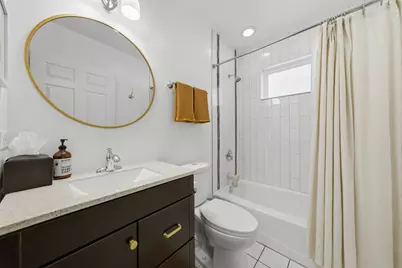 1623 W Grand Avenue #1E, Chicago, IL 60622 - Photo 9