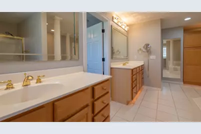 1687 Barberry Circle, Freeport, IL 61032 - Photo 27