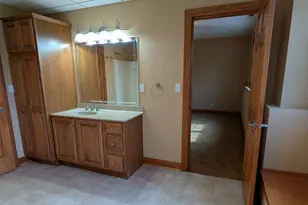 1687 Barberry Cir, Freeport, IL 61032 - Photo 35