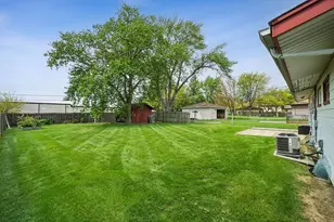 1028 Cherokee Pl, Lemont, IL 60439 - Photo 5