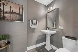 57 E Delaware Pl, Chicago, IL 60611 - Photo 11