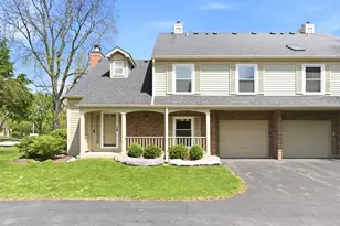 1324 Queensgreen Cir, Naperville, IL 60563 - Photo 3