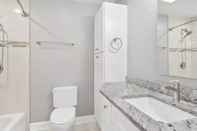224 E Cedarwood Court, Palatine, IL 60067 - Photo 9