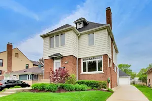 940 W Grant Dr, Des Plaines, IL 60016 - Photo 3