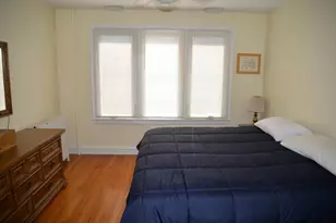 940 W Grant Dr, Des Plaines, IL 60016 - Photo 47
