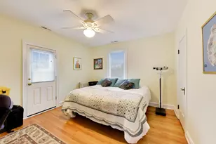 940 W Grant Dr, Des Plaines, IL 60016 - Photo 35