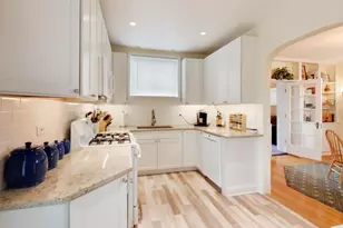940 W Grant Dr, Des Plaines, IL 60016 - Photo 17