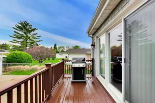 940 W Grant Dr, Des Plaines, IL 60016 - Photo 61