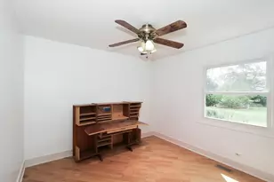 218 E Nerge Rd, Roselle, IL 60172 - Photo 23