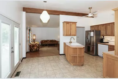 218 E Nerge Road, Roselle, IL 60172 - Photo 13