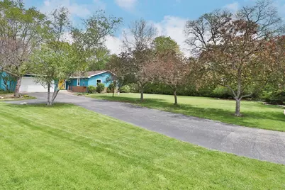 218 E Nerge Road, Roselle, IL 60172 - Photo 3