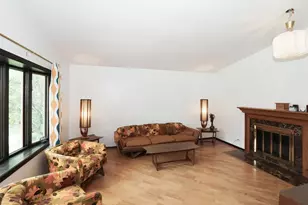 218 E Nerge Rd, Roselle, IL 60172 - Photo 17