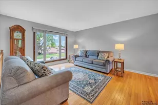 26 Washtenaw St, Algonquin, IL 60102 - Photo 7
