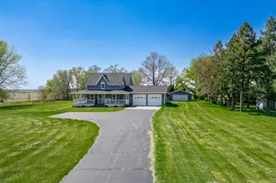 34007 Pearl St, Kirkland, IL 60146 - Photo 1