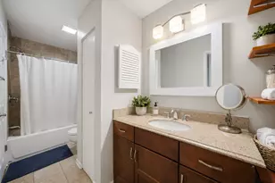 216 Whitewood Dr, Streamwood, IL 60107 - Photo 7