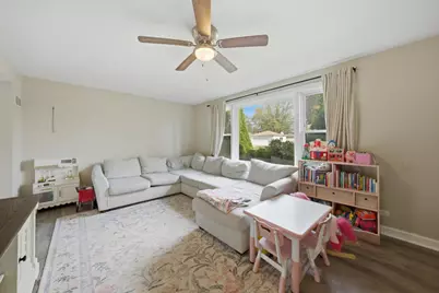 3231 W 99th Street, Evergreen Park, IL 60805 - Photo 5