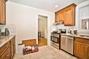 6707 N St Louis Ave, Lincolnwood, IL 60712 - Photo 13