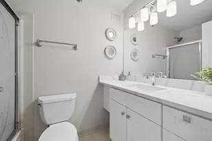 440 N McClurg Ct, Chicago, IL 60611 - Photo 11