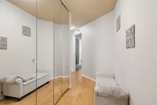 440 N McClurg Ct, Chicago, IL 60611 - Photo 3