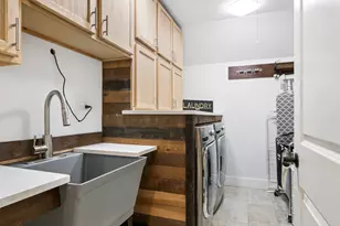 1024 Parker Dr, Schaumburg, IL 60194 - Photo 27