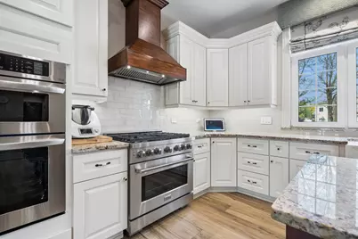 1024 Parker Drive, Schaumburg, IL 60194 - Photo 7
