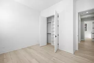 1331 W Taylor St, Chicago, IL 60607 - Photo 11
