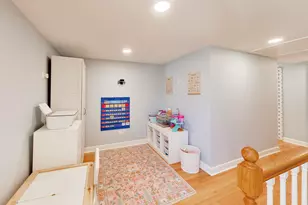 901 S Hillside Ave, Elmhurst, IL 60126 - Photo 13