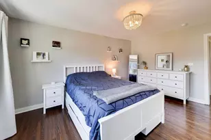 901 S Hillside Ave, Elmhurst, IL 60126 - Photo 9