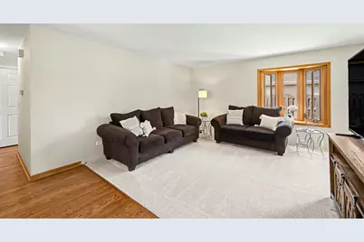1000 Hunter Street, Lombard, IL 60148 - Photo 7