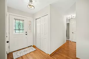 1000 Hunter St, Lombard, IL 60148 - Photo 5