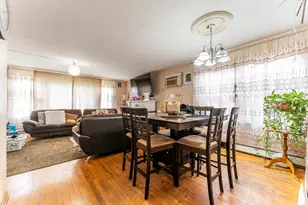 2826 N 72nd Ct, Elmwood Park, IL 60707 - Photo 5