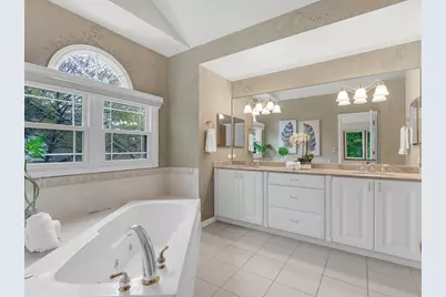 904 Warwick Lane, Lake Zurich, IL 60047 - Photo 23
